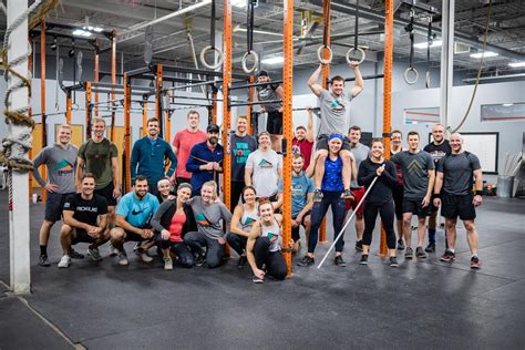 CROSSFIT ST LOUIS PARK .